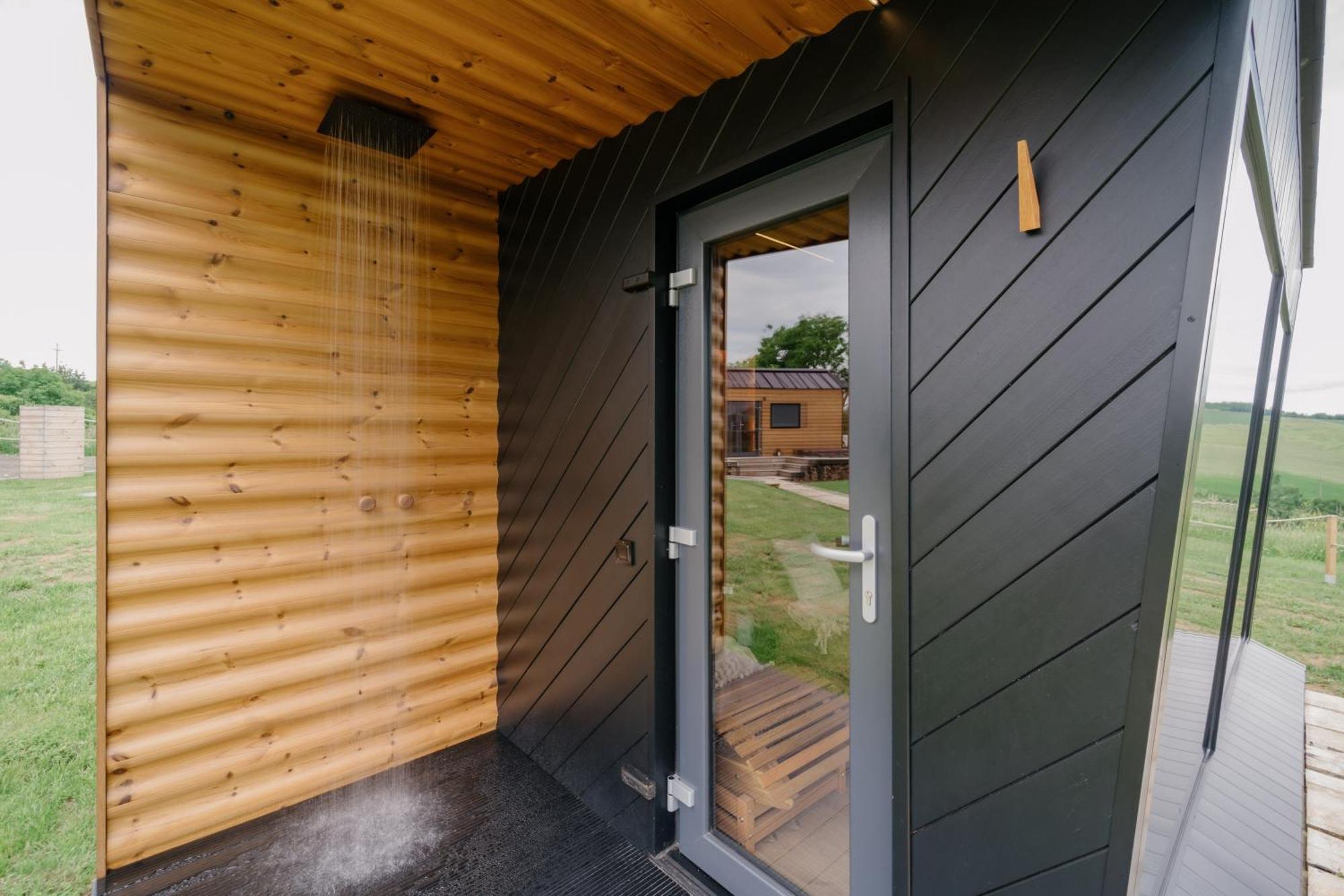 Feelmore Tiny House Nagylocヴィラ